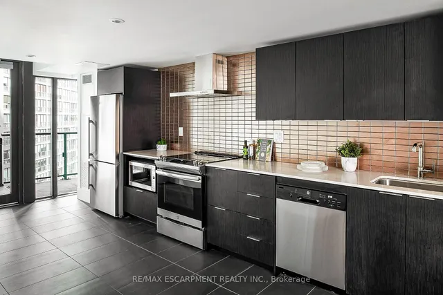 Additional property image - 955 BAY St Unit 1809