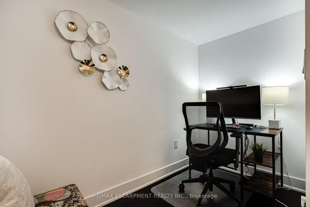Additional property image - 955 BAY St Unit 1809