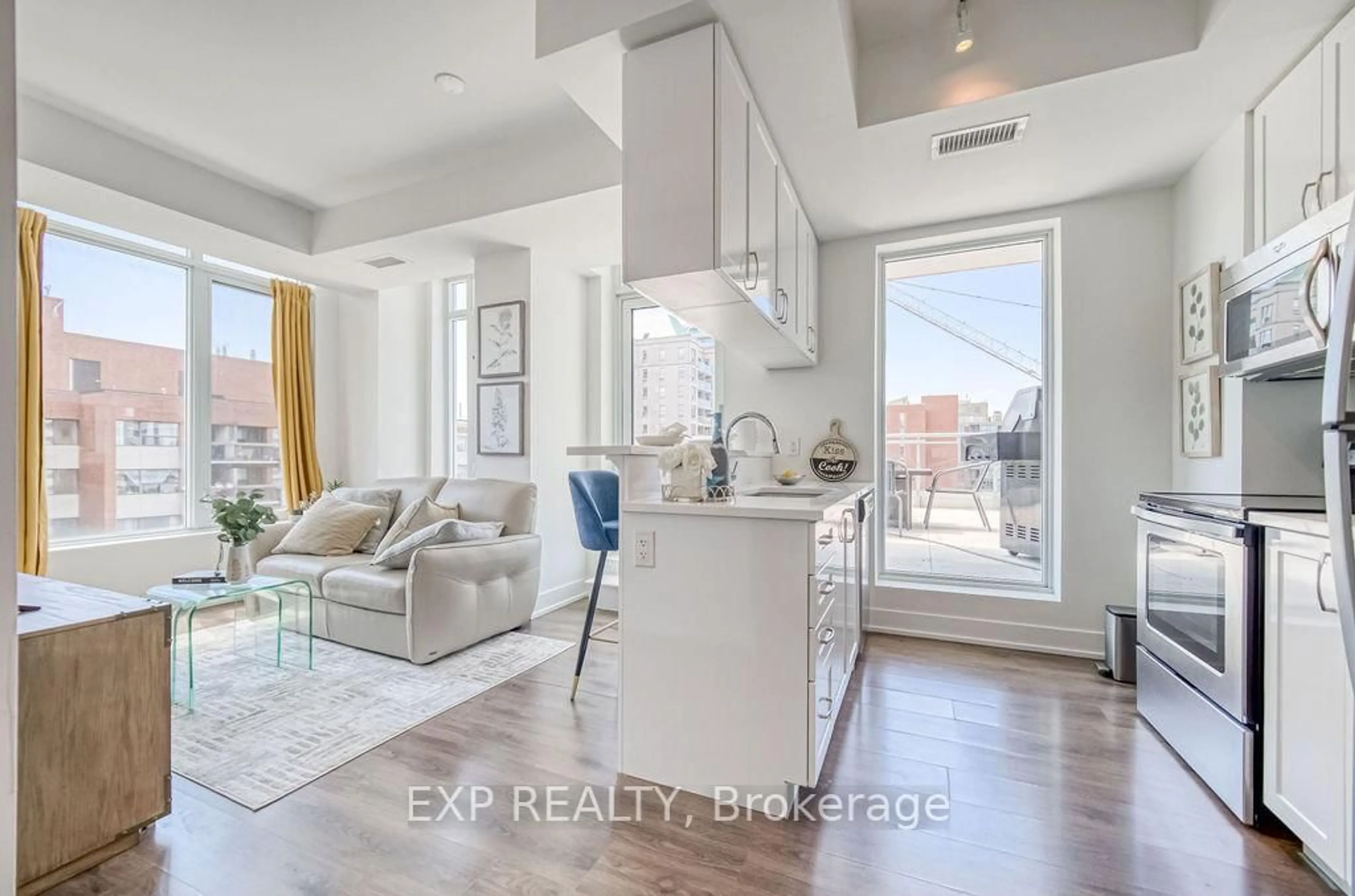 Open concept kitchen, ceramic/tile floor for 68 Merton St #805, Toronto Ontario M4S 1A1