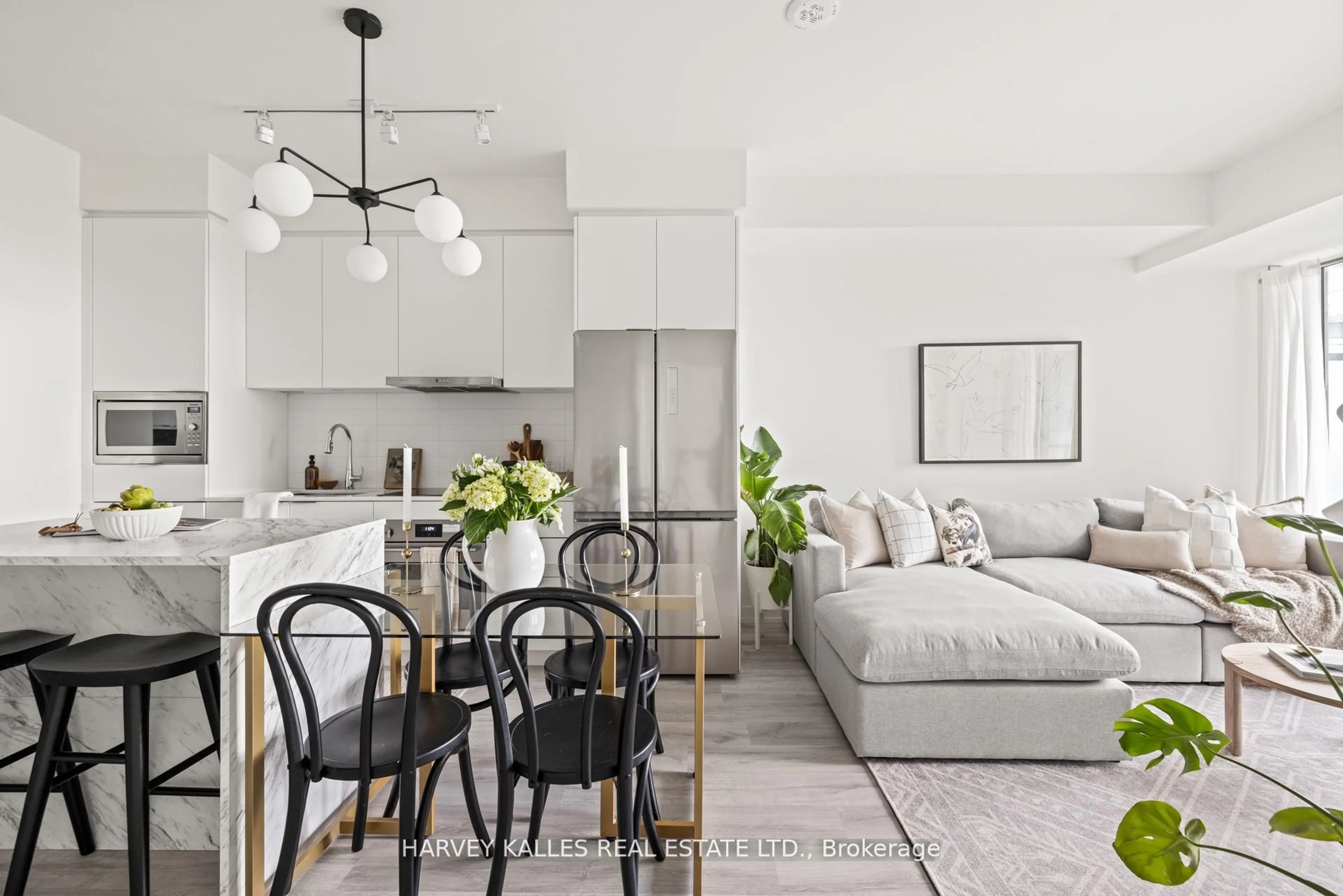 Open concept kitchen, unknown for 8 Olympic Garden Dr #814, Toronto Ontario M2M 0B9