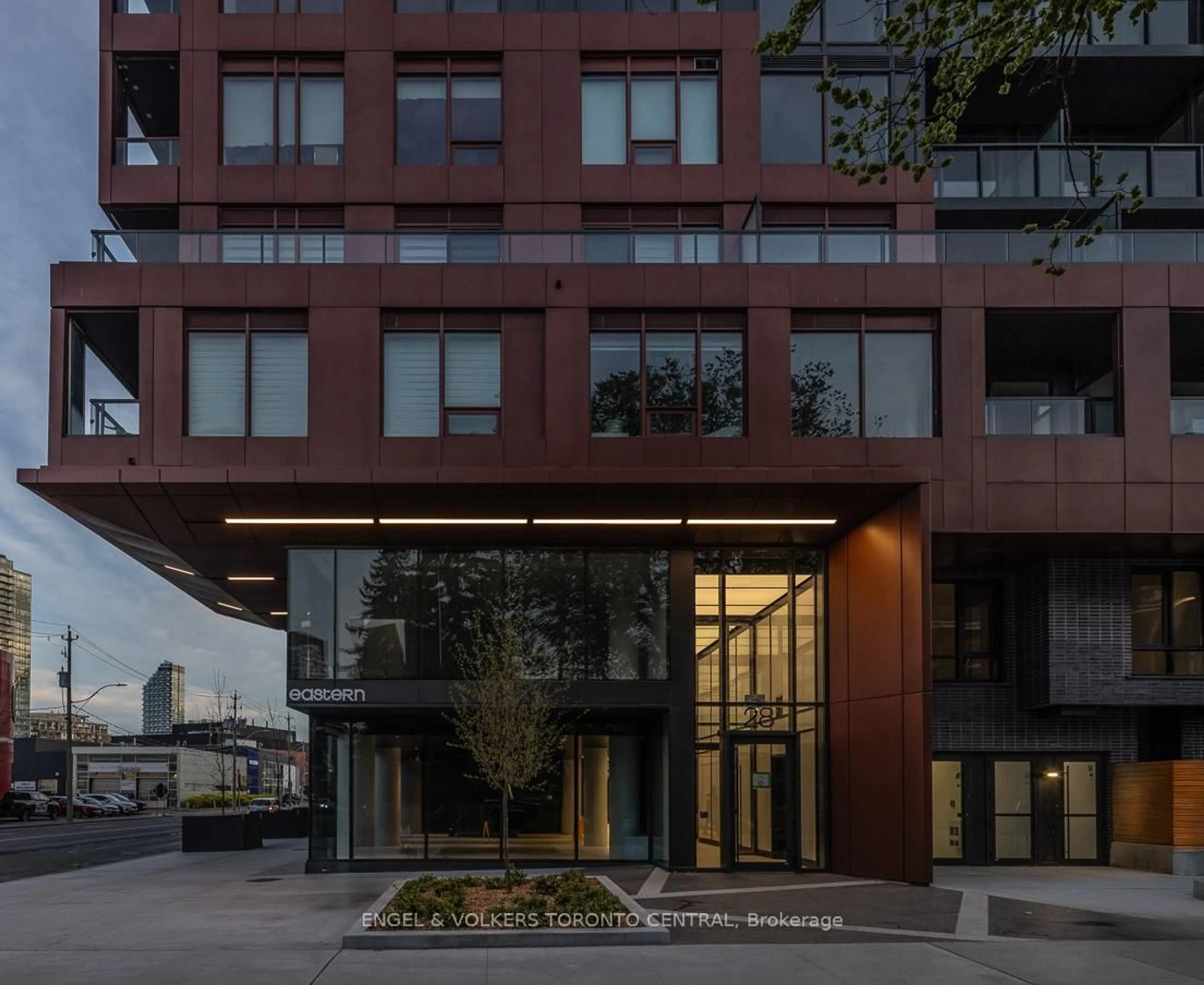 Indoor foyer for 28 Eastern Ave #629, Toronto Ontario M5A 1H5