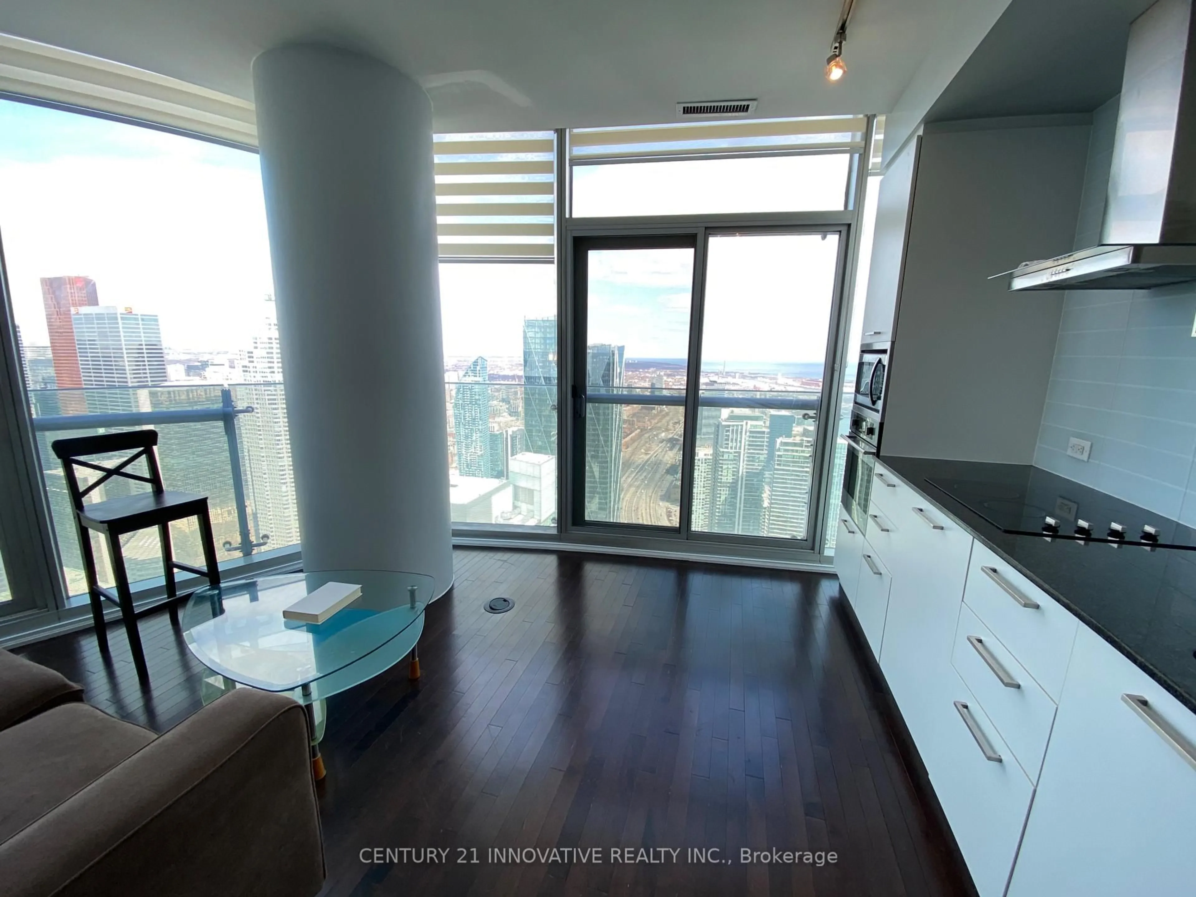 Unknown for 14 York St #6711, Toronto Ontario M5J 0B1