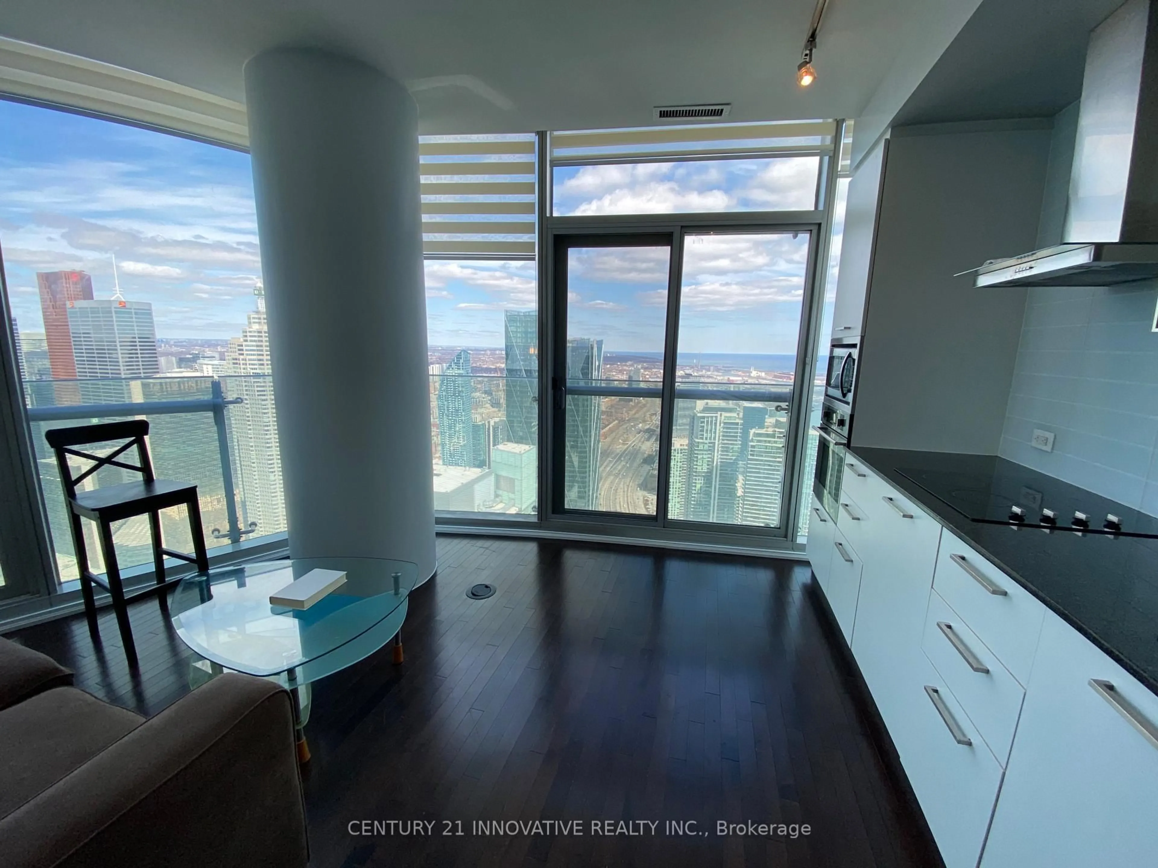 Unknown for 14 York St #6711, Toronto Ontario M5J 0B1