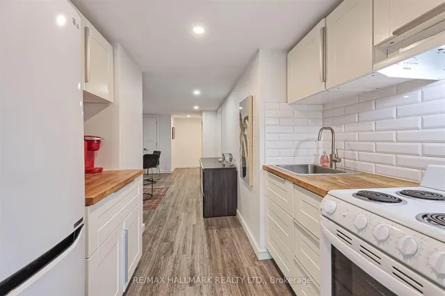 Additional property image - 127 Cottingham St