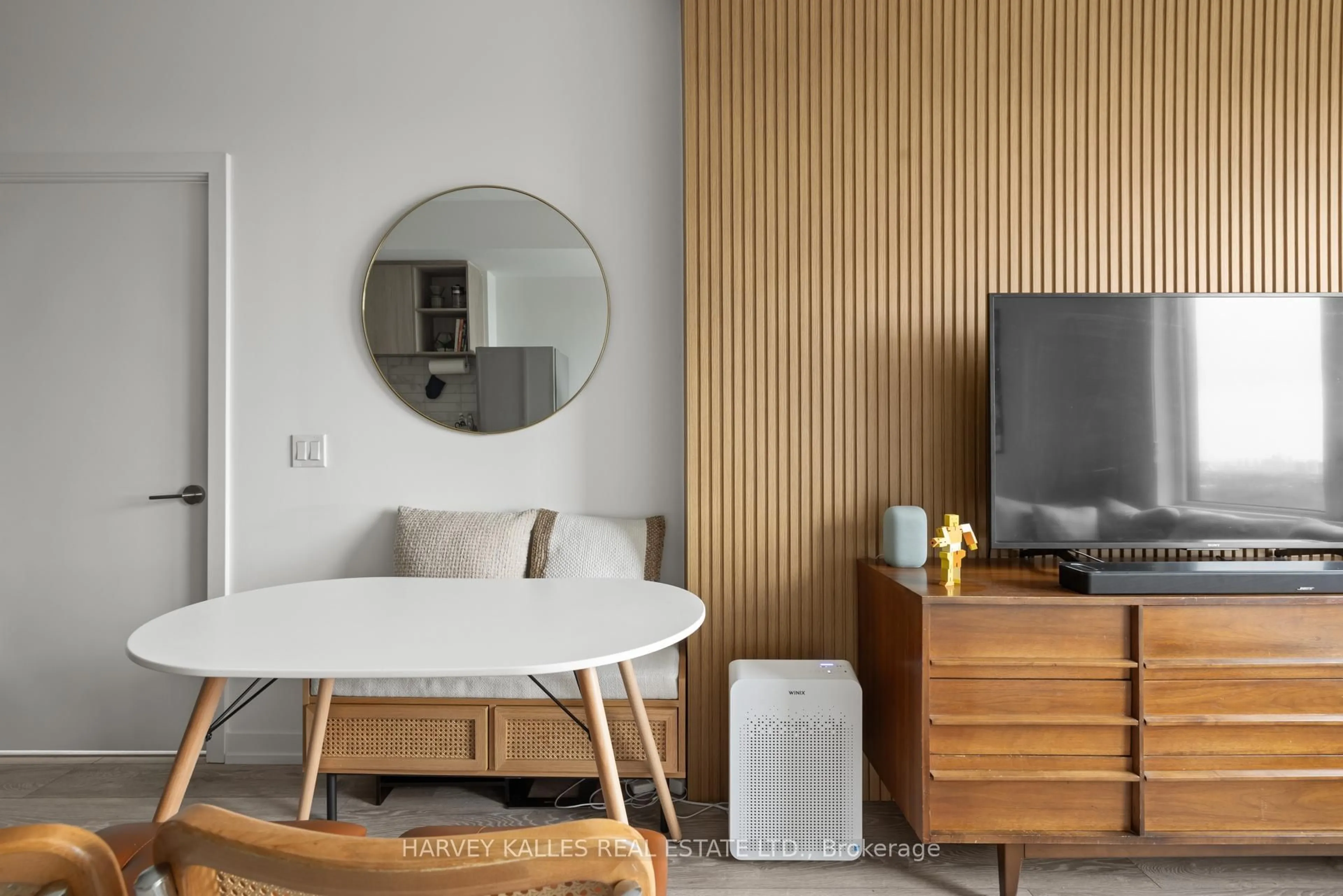 Unknown for 2020 Bathurst St #1602, Toronto Ontario M5P 0A6