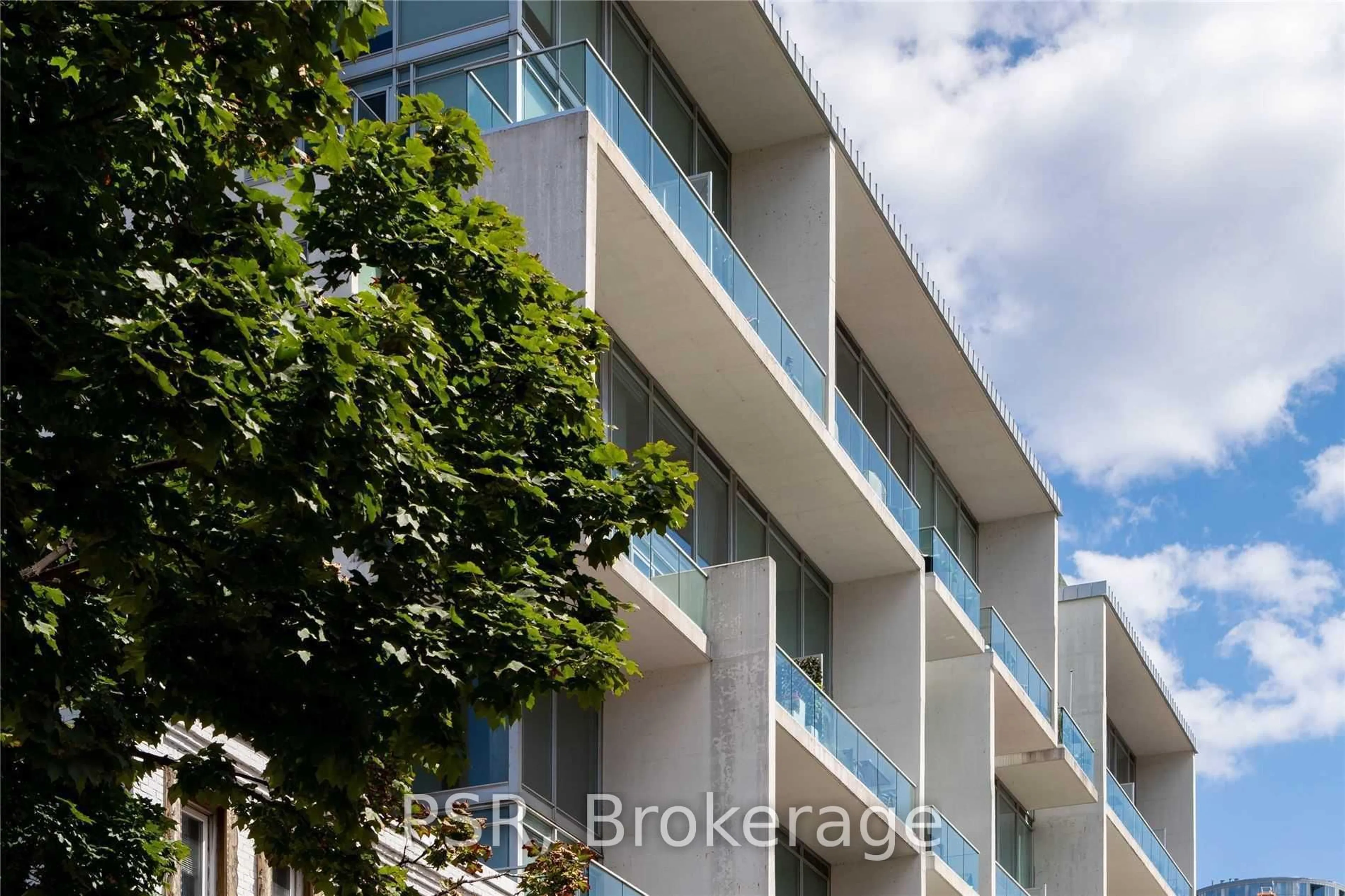 Balcony in the apartment, building for 75 Portland St #909, Toronto Ontario M5V 2M9