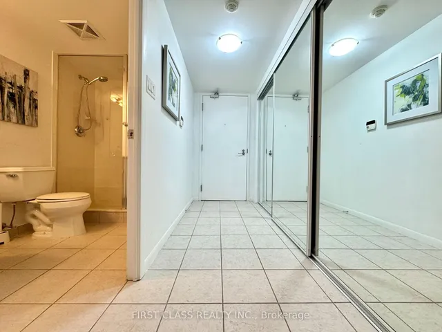 Additional property image - 38 Grenville St Unit 1107