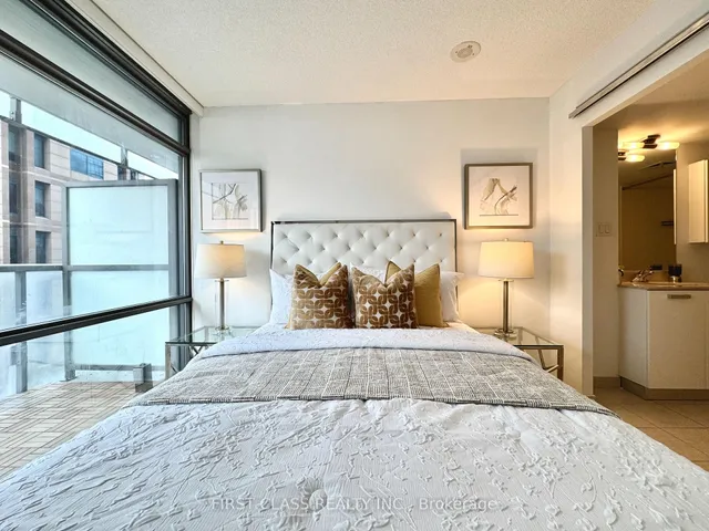 Additional property image - 38 Grenville St Unit 1107