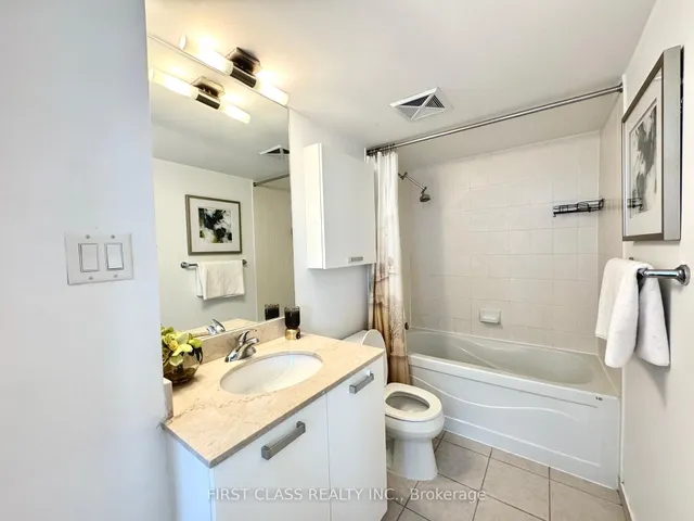 Additional property image - 38 Grenville St Unit 1107