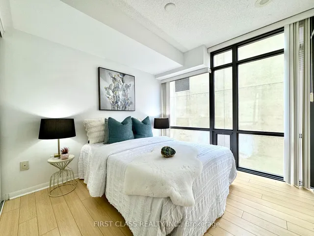 Additional property image - 38 Grenville St Unit 1107