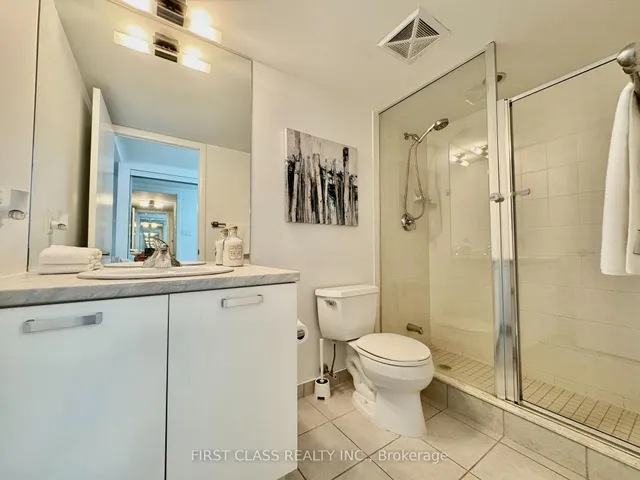 Additional property image - 38 Grenville St Unit 1107
