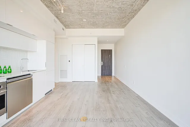 Additional property image - 185 Roehampton Ave Unit 1606