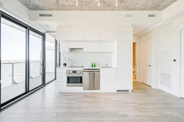 Additional property image - 185 Roehampton Ave Unit 1606