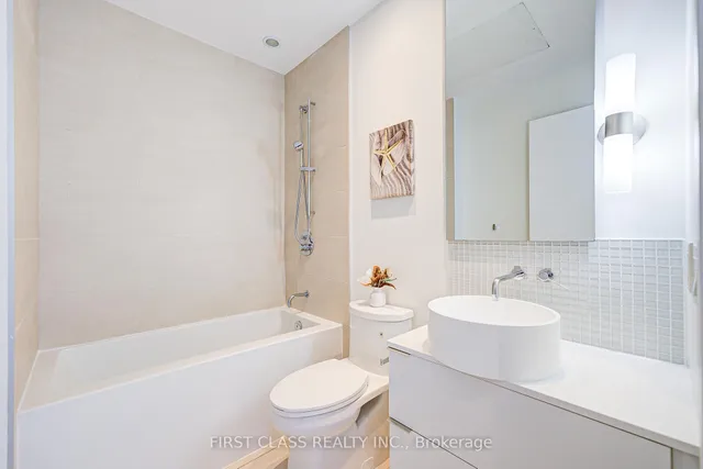 Additional property image - 185 Roehampton Ave Unit 1606
