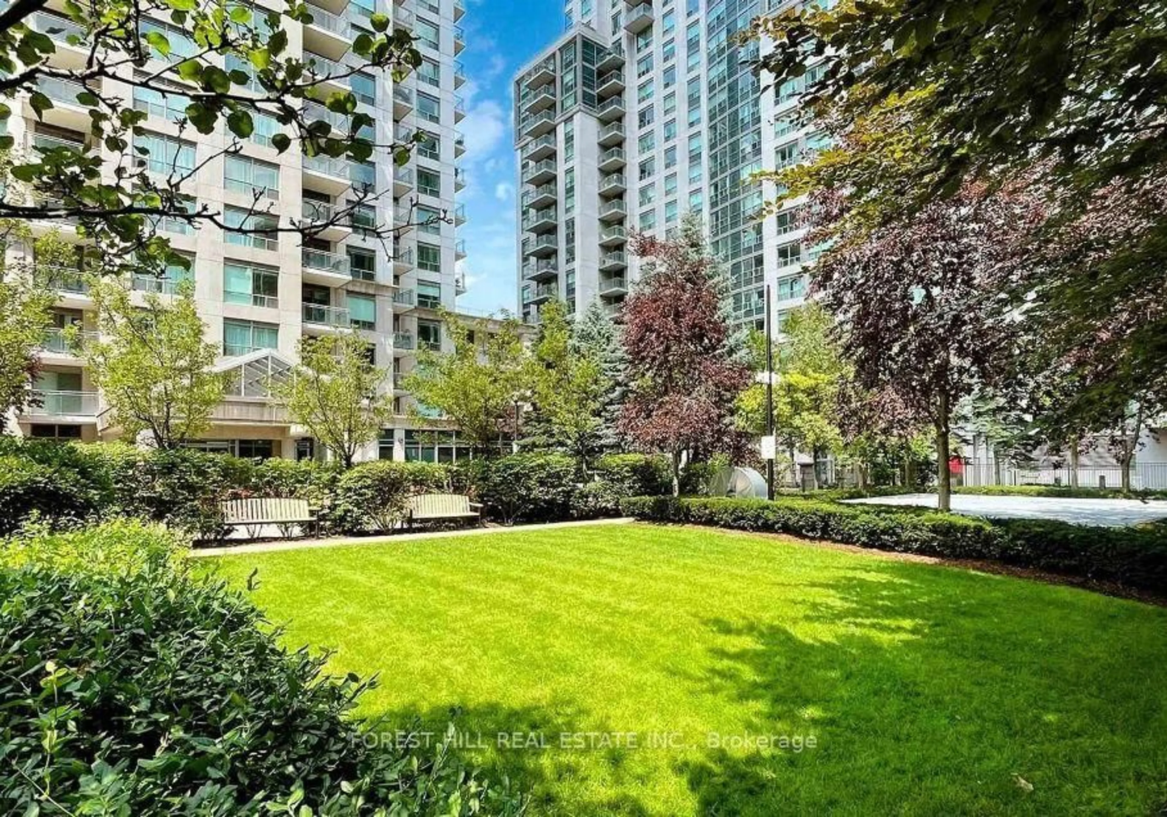 Patio, unknown for 21 Hillcrest Ave #2505, Toronto Ontario M2N 7K2