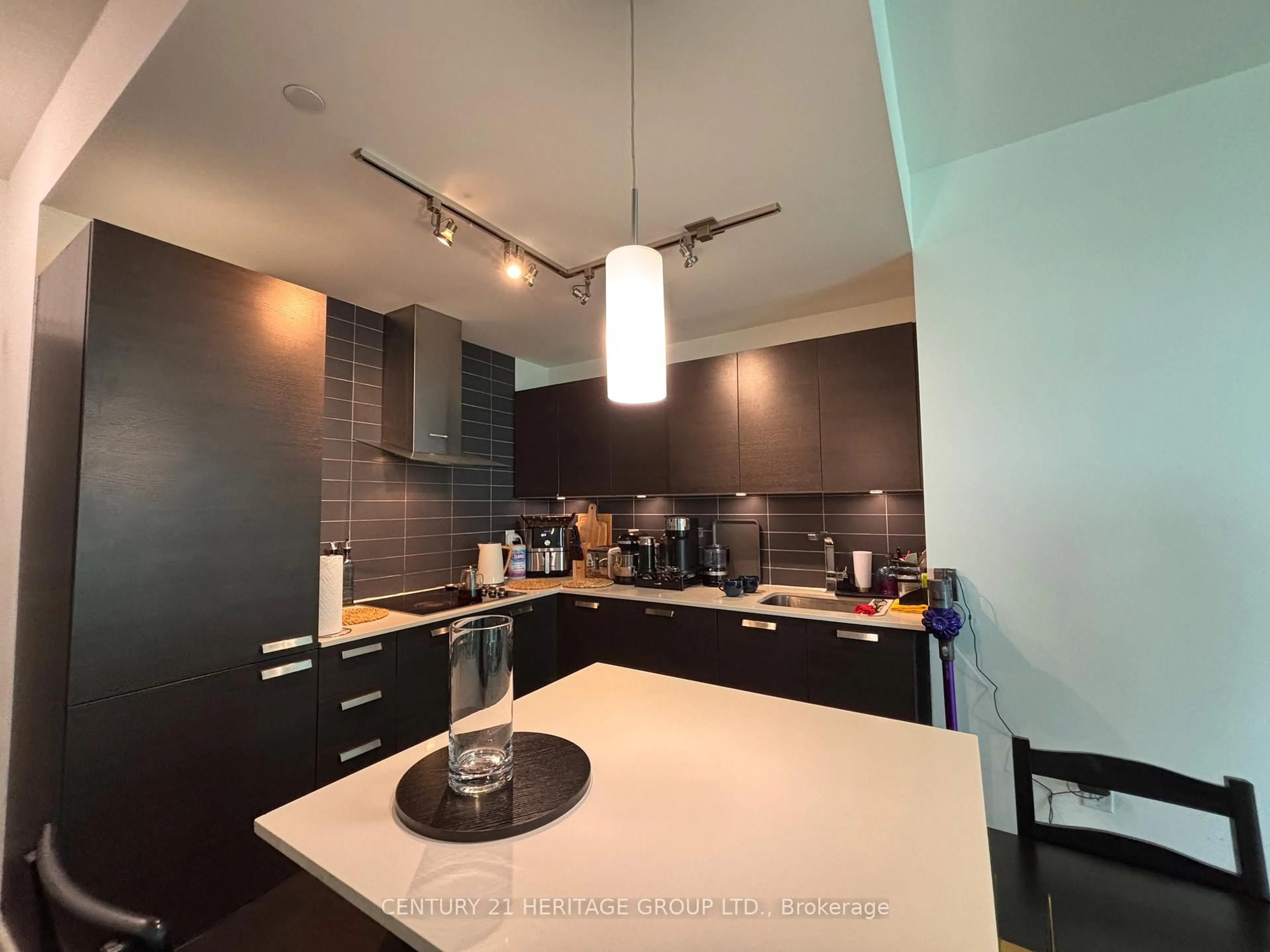 Contemporary kitchen, unknown for 9 Bogert Ave #2406, Toronto Ontario M2N 0H3