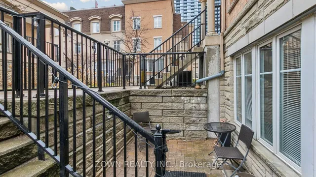 Additional property image - 54 East Liberty St Unit 1044