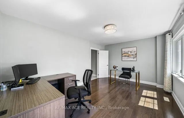 Additional property image - 6 Oldborough Circ