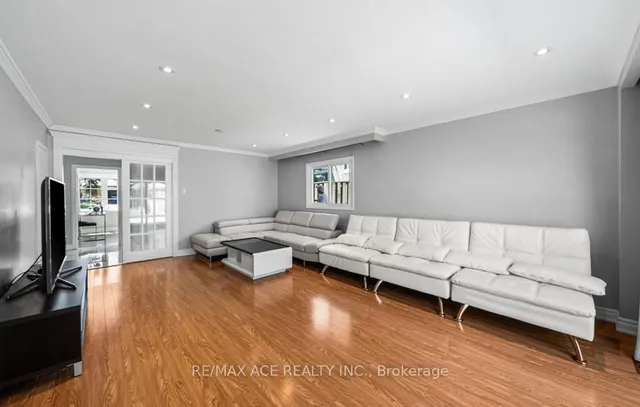 Additional property image - 6 Oldborough Circ