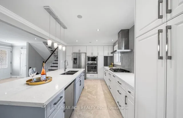 Additional property image - 6 Oldborough Circ