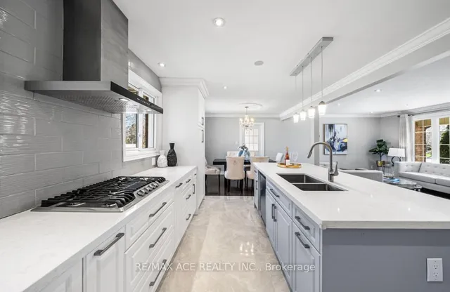Additional property image - 6 Oldborough Circ