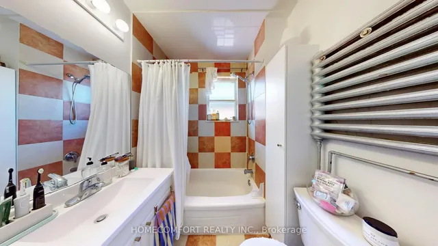 Additional property image - 230 Robert St
