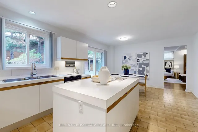 Additional property image - 8 Orchid Crt