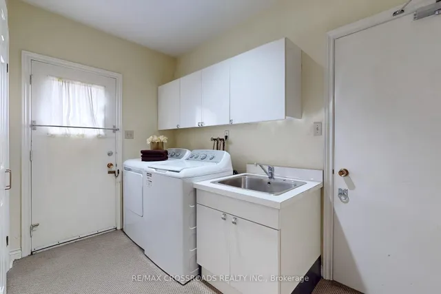 Additional property image - 8 Orchid Crt