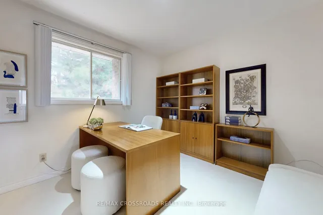 Additional property image - 8 Orchid Crt