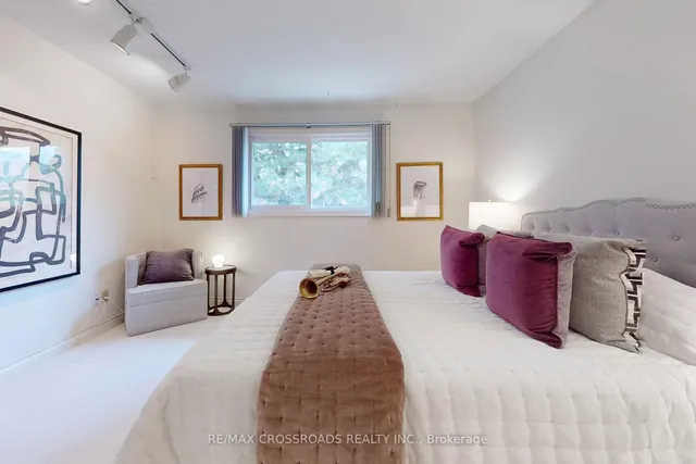 Additional property image - 8 Orchid Crt