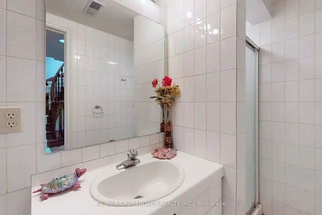 Additional property image - 8 Orchid Crt