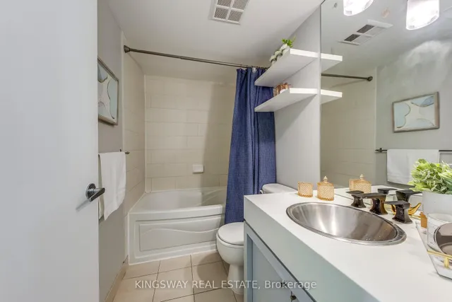 Additional property image - 81 Navy Wharf Crt Unit 3511