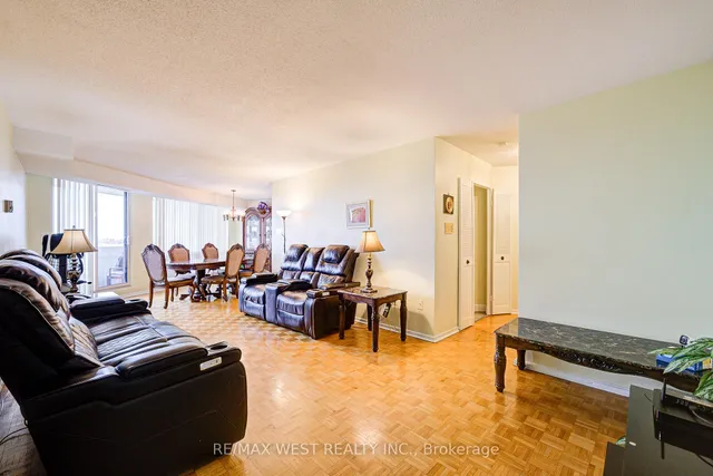Additional property image - 150 Neptune Dr Unit 906