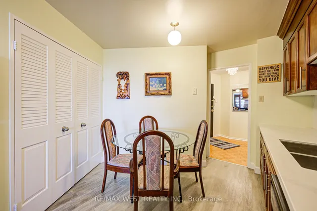 Additional property image - 150 Neptune Dr Unit 906
