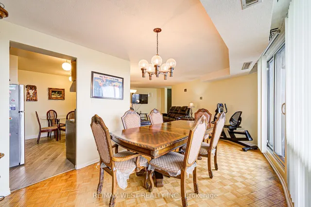 Additional property image - 150 Neptune Dr Unit 906