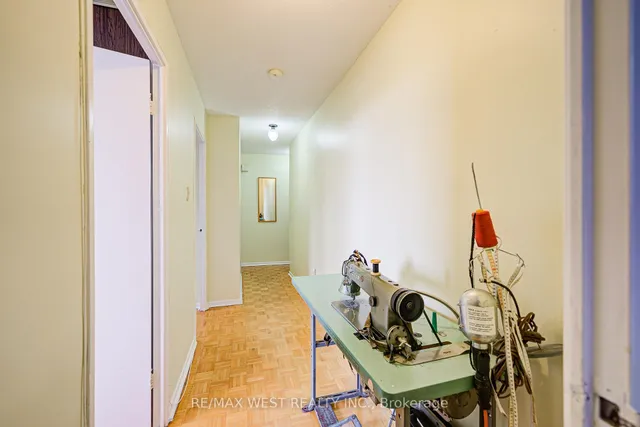 Additional property image - 150 Neptune Dr Unit 906