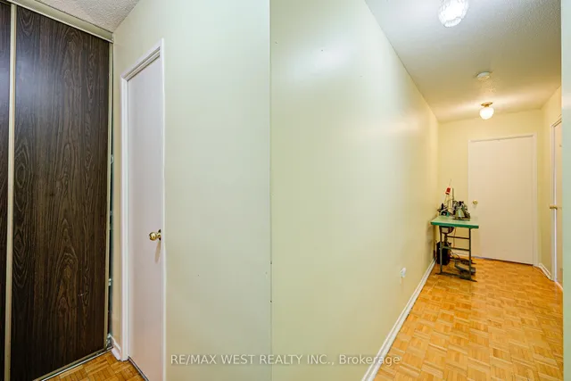 Additional property image - 150 Neptune Dr Unit 906