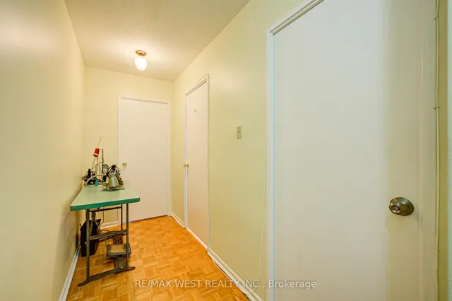 Additional property image - 150 Neptune Dr Unit 906
