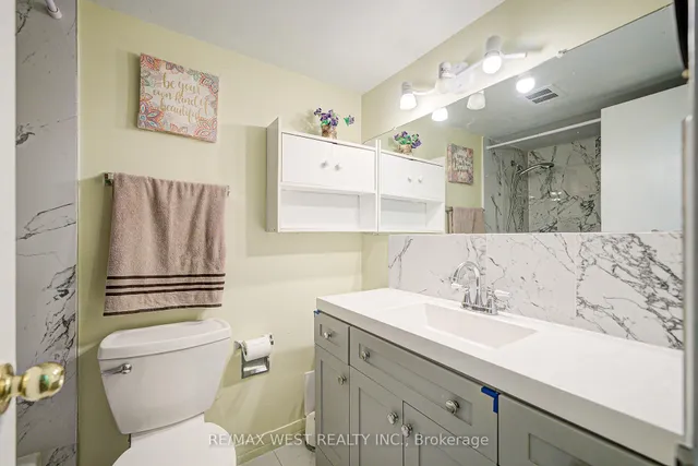 Additional property image - 150 Neptune Dr Unit 906