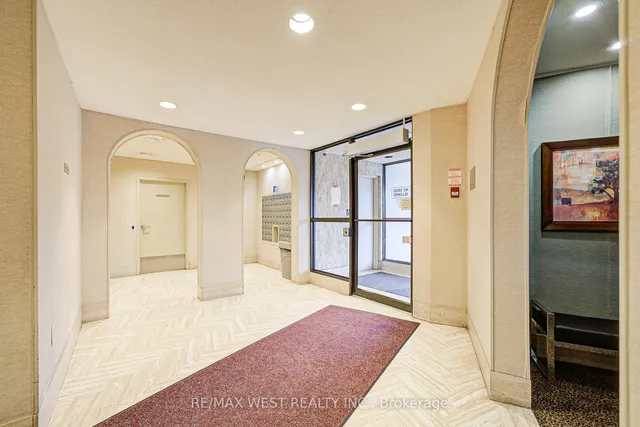 Additional property image - 150 Neptune Dr Unit 906
