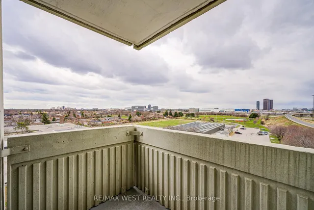 Additional property image - 150 Neptune Dr Unit 906