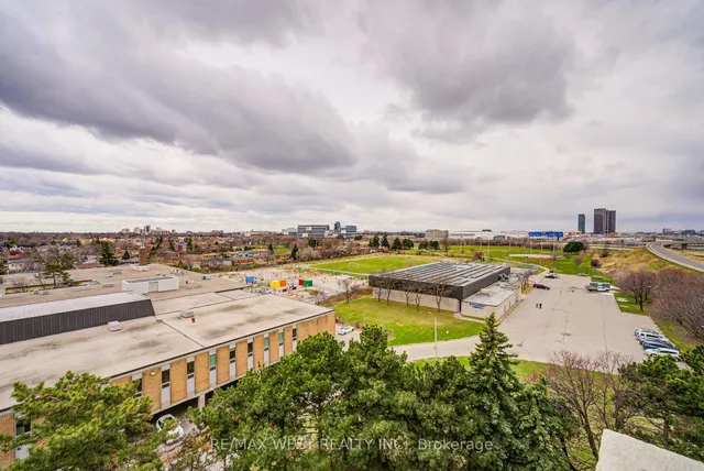 Additional property image - 150 Neptune Dr Unit 906