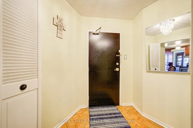 Additional property image - 150 Neptune Dr Unit 906