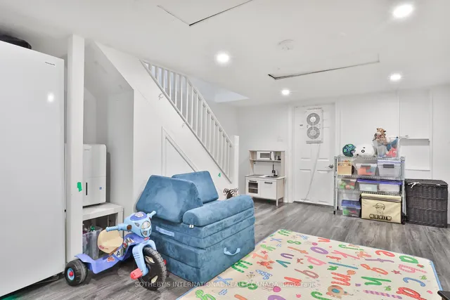 Additional property image - 389 Arlington Ave