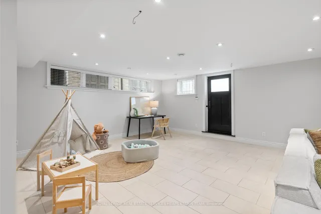 Additional property image - 32 Parkhurst Blvd
