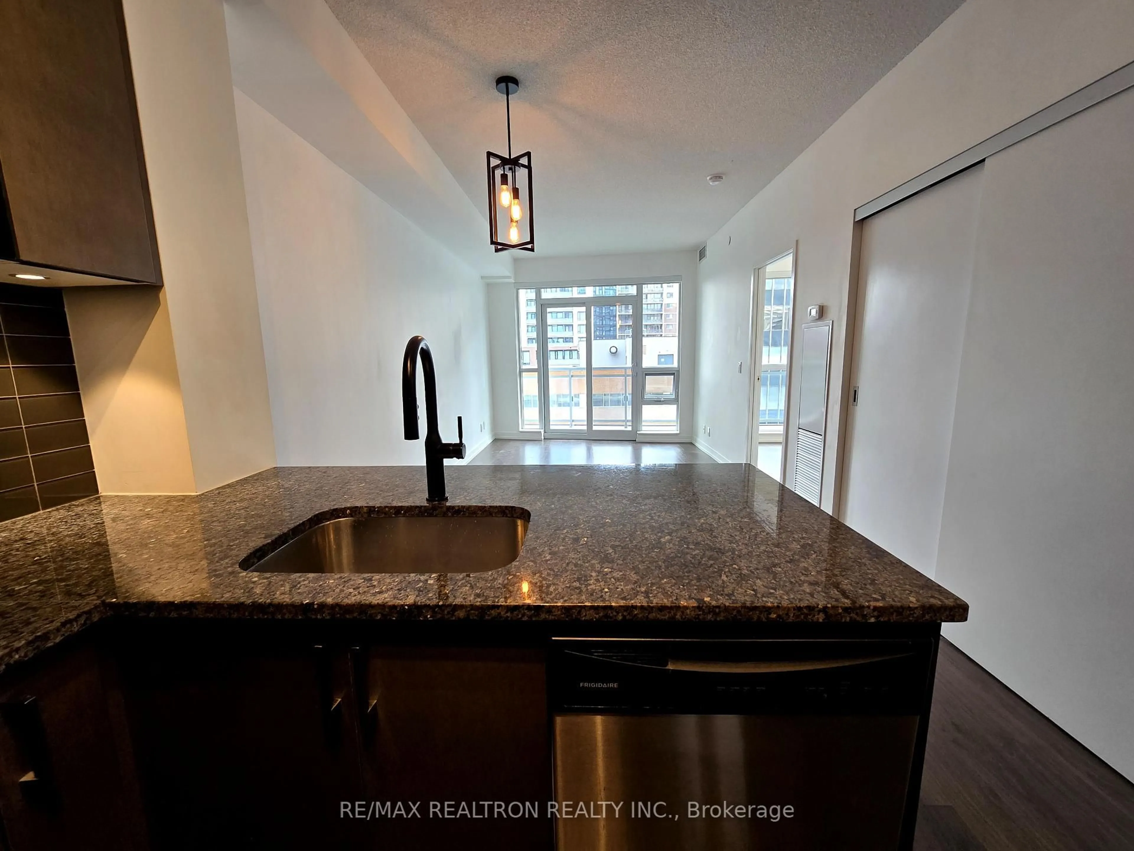 Open concept kitchen, ceramic/tile floor for 89 Dunfield Ave #803, Toronto Ontario M4S 0A4
