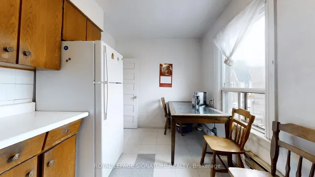 Additional property image - 253 Gladstone Ave