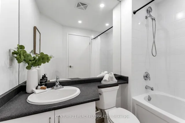Additional property image - 209 Fort York Blvd Unit 1663