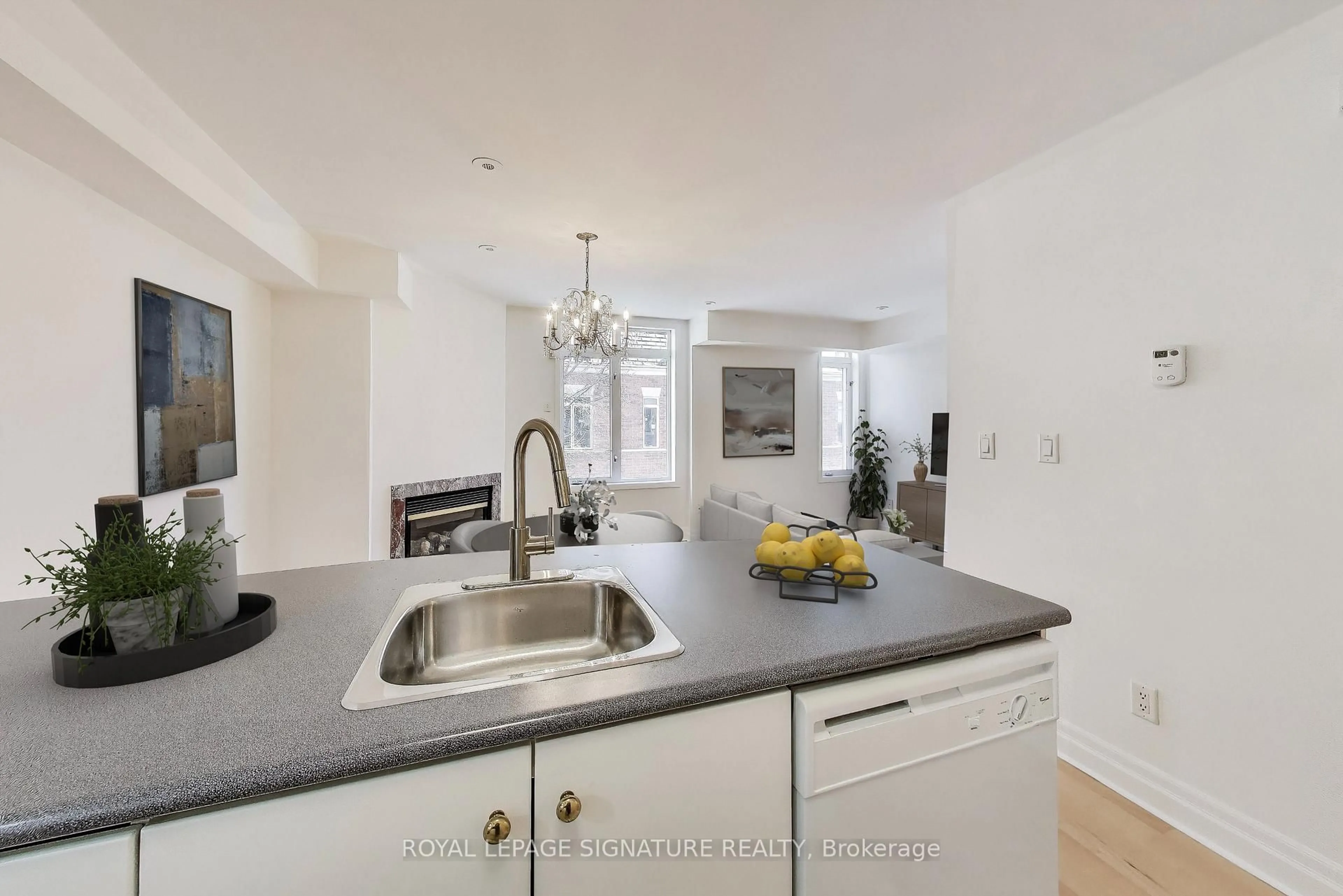 Open concept kitchen, unknown for 415 Jarvis St #334, Toronto Ontario M4Y 3C1