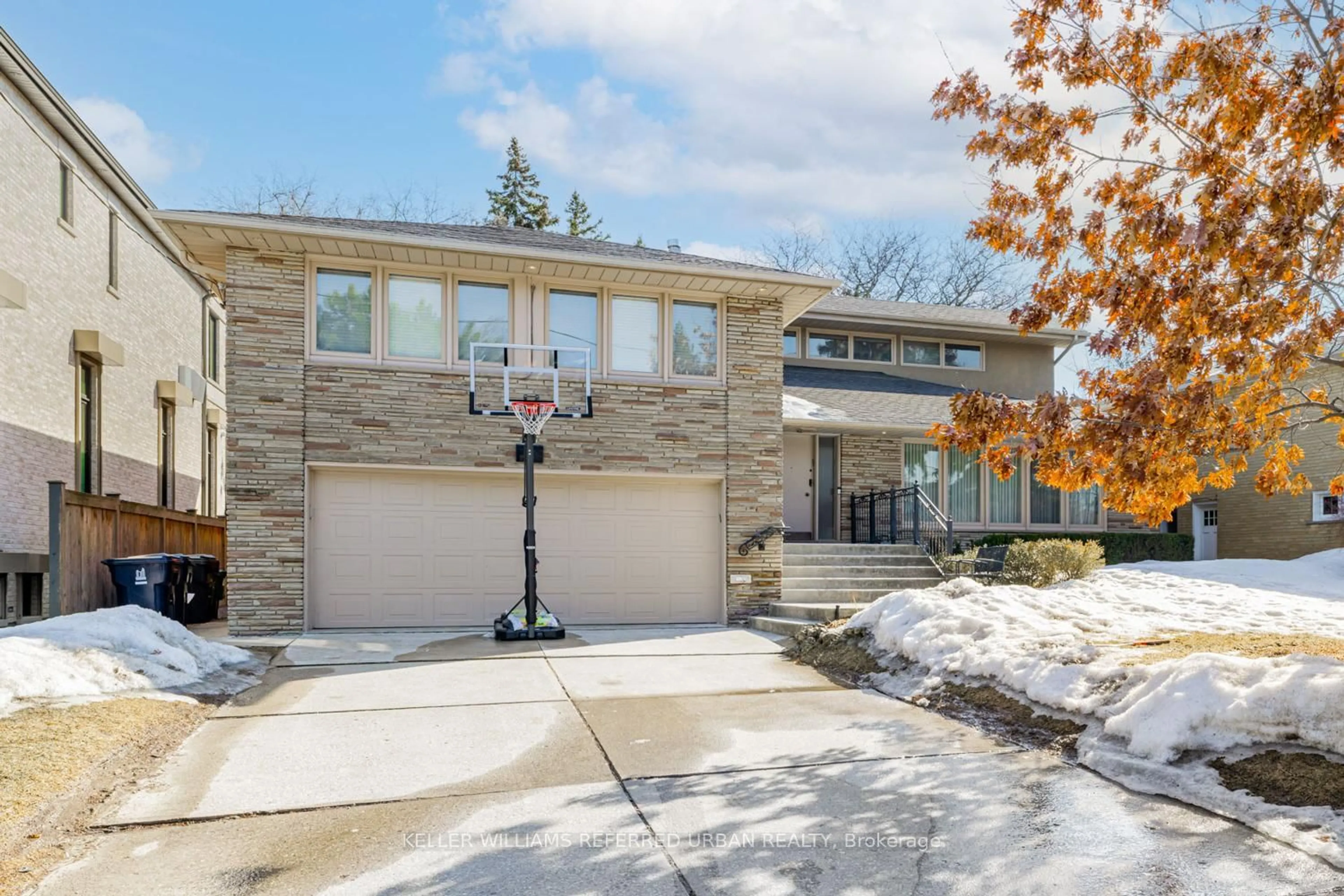 Home with brick exterior material, street for 7 Stormont Ave, Toronto Ontario M5N 2B7